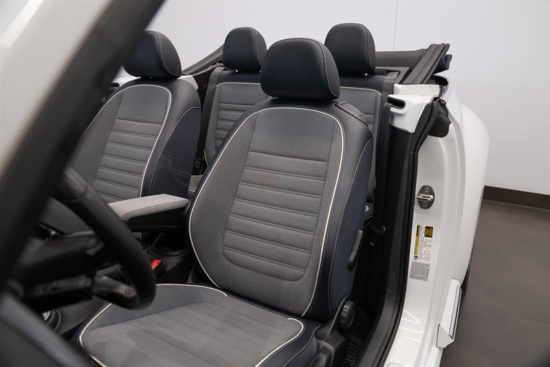 volkswagen Beetle 2016 - 24