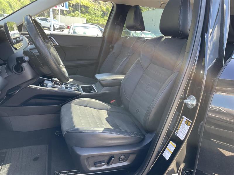 mitsubishi Outlander 2022 - 12