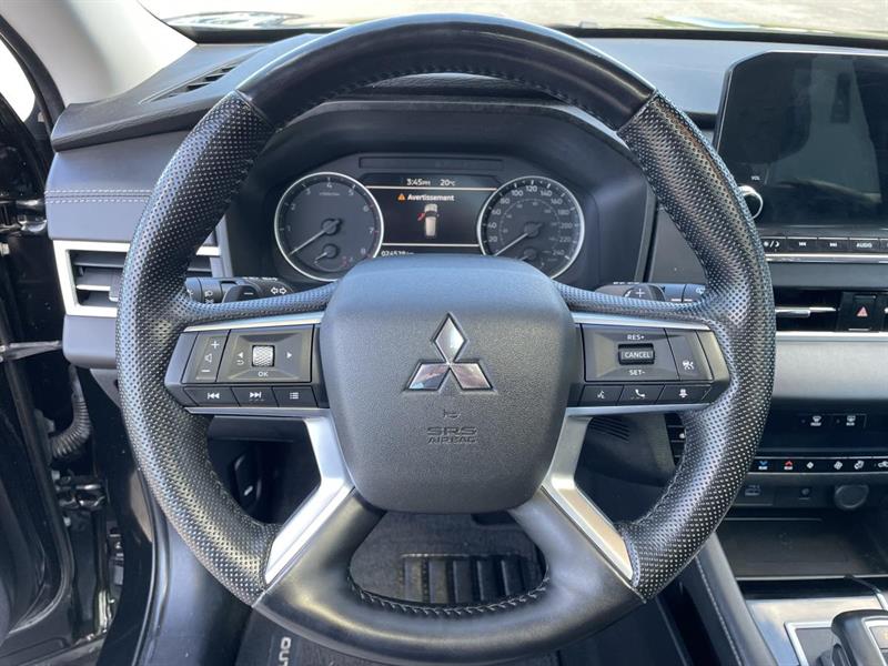 mitsubishi Outlander 2022 - 16
