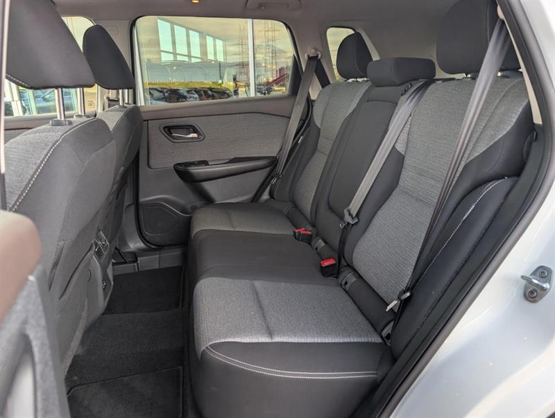nissan Rogue 2021 - 23