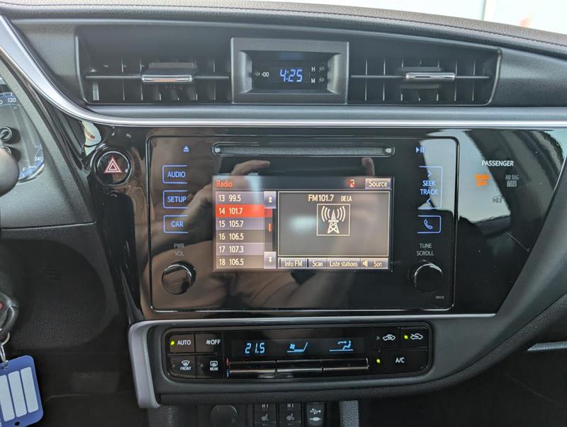 toyota Corolla 2017 - 13