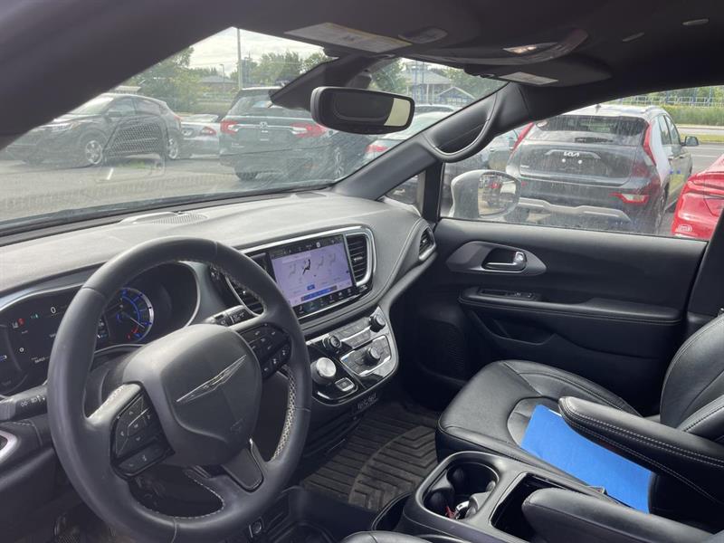 chrysler Pacifica Hybrid 2022 - 9
