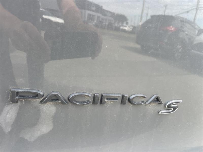 chrysler Pacifica Hybrid 2022 - 16