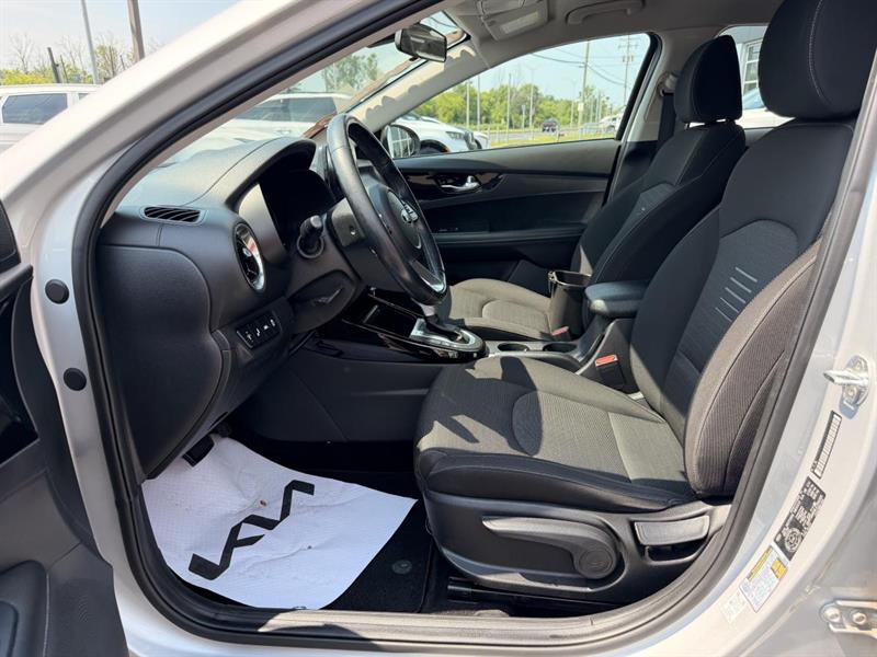 kia Forte 2020 - 10