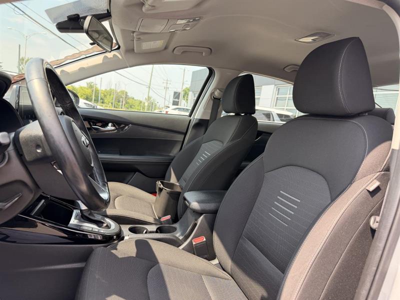 kia Forte 2020 - 12