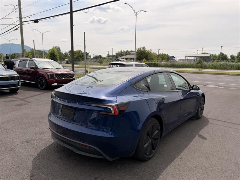 tesla Model 3 2024 - 11