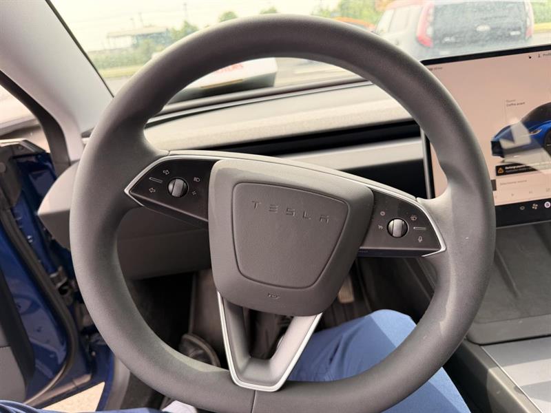 tesla Model 3 2024 - 16