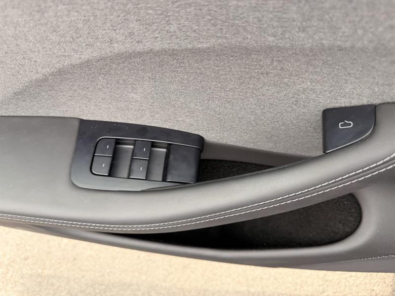 tesla Model 3 2024 - 25