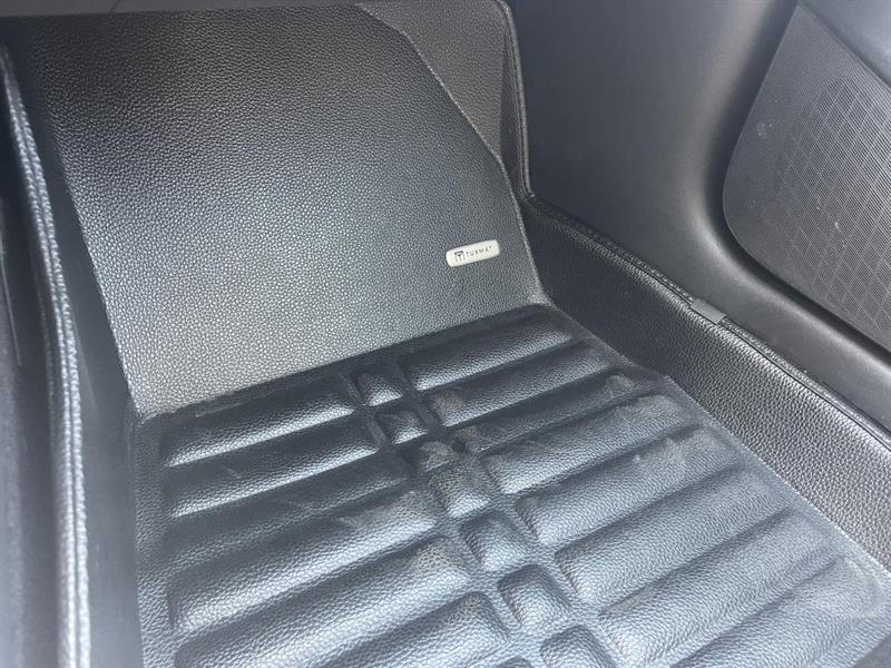 tesla Model 3 2020 - 23