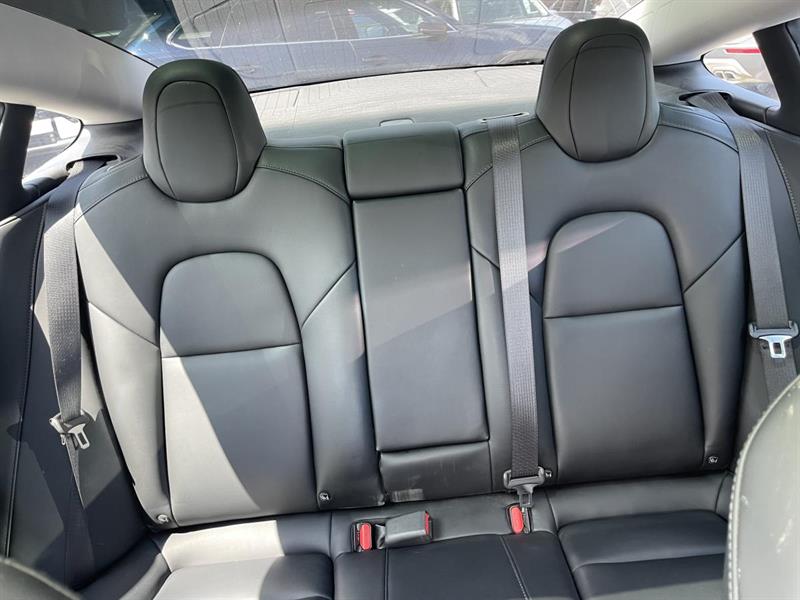 tesla Model 3 2020 - 24
