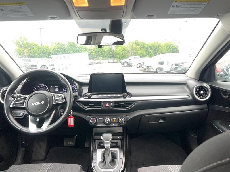 kia Forte 2022 - 10
