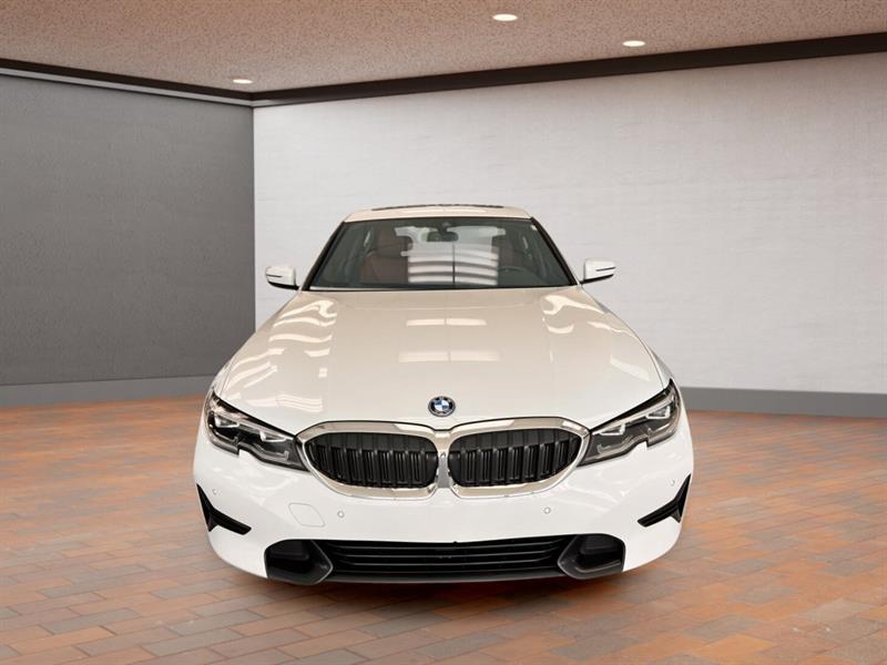 bmw 330e 2022 - 2