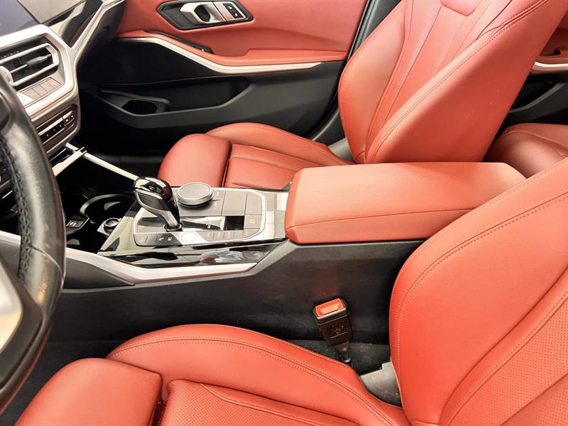 bmw 330e 2022 - 18