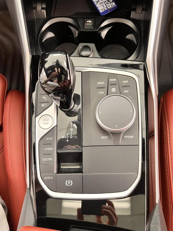 bmw 330e 2022 - 21