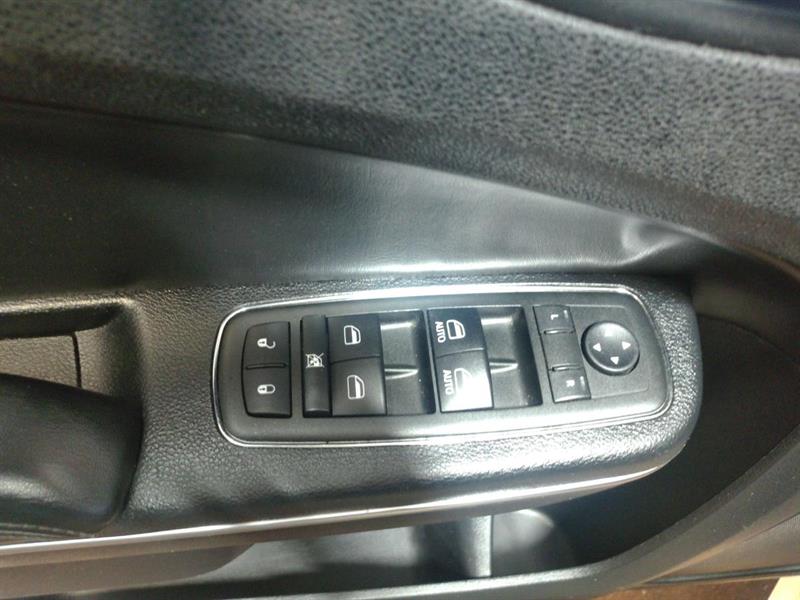 chrysler 300 2014 - 9