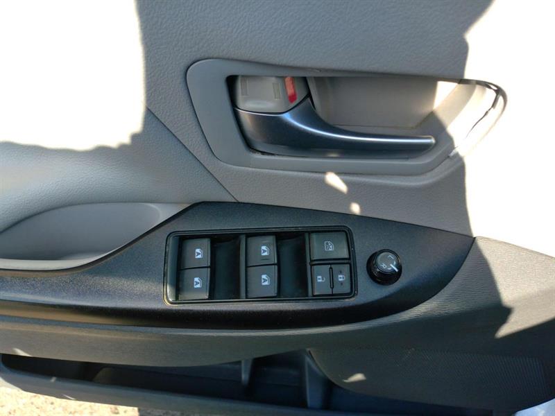 toyota Sienna 2015 - 9