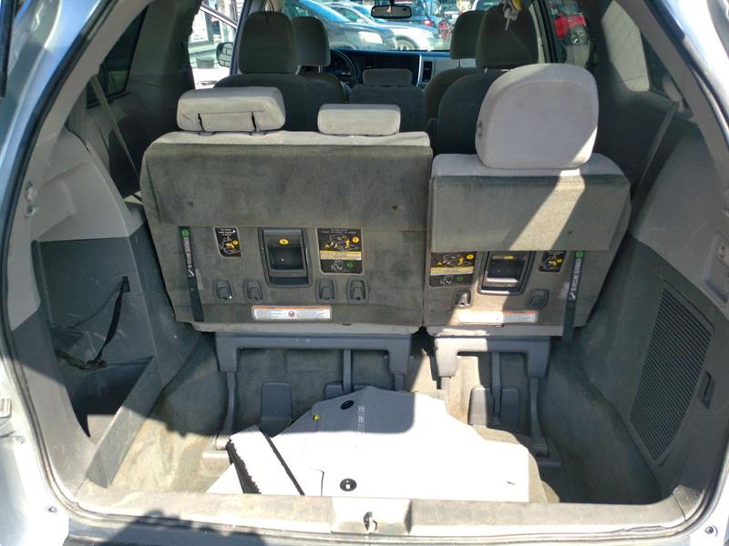 toyota Sienna 2015 - 18