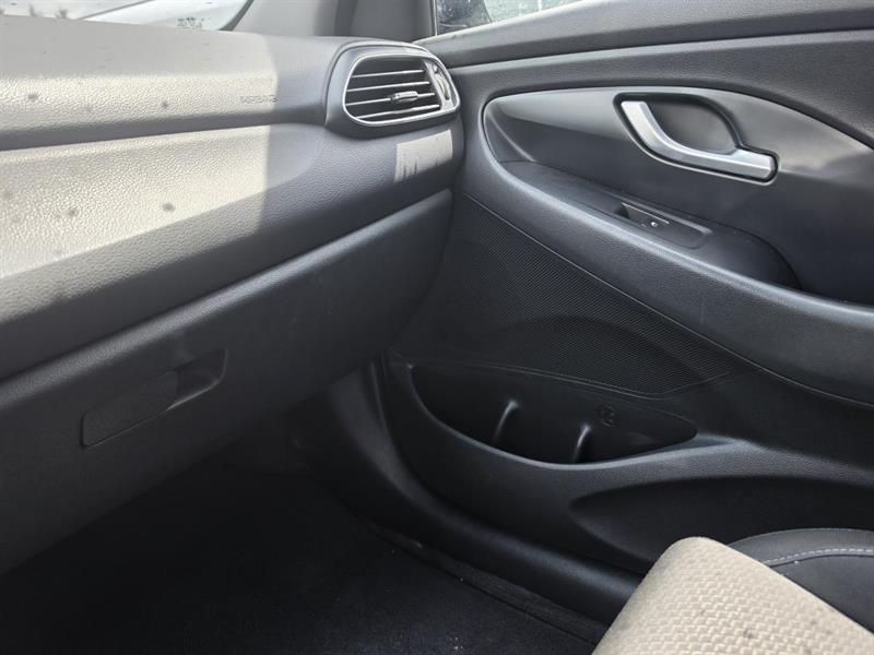 hyundai Elantra GT 2018 - 18