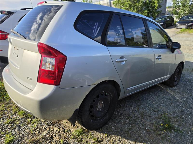 kia Rondo 2012 - 4