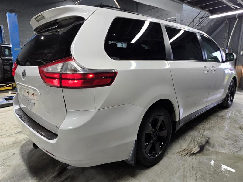 toyota Sienna 2016 - 7