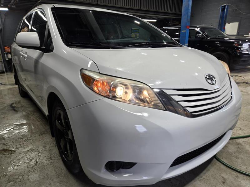 toyota Sienna 2016 - 8