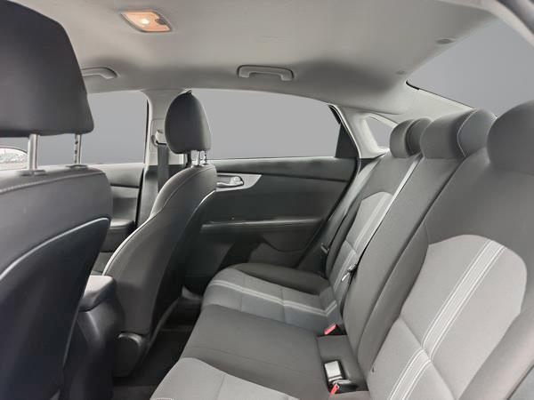 kia Forte 2023 - 8