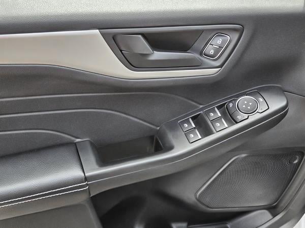 ford Escape 2022 - 10