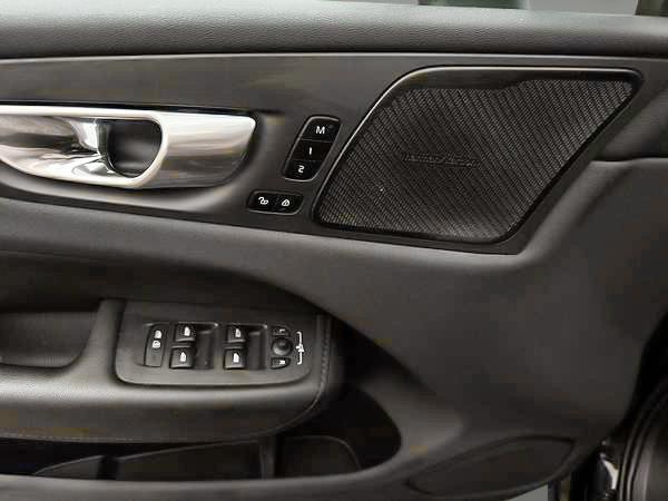 volvo XC60 Recharge 2023 - 14