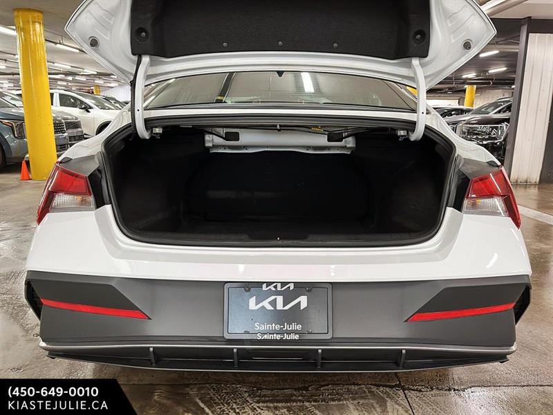 hyundai Elantra 2024 - 8