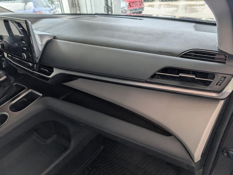 toyota Sienna 2023 - 9