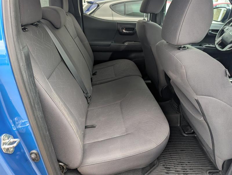 toyota Tacoma 2018 - 9