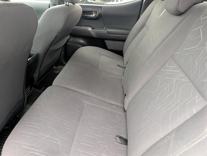 toyota Tacoma 2018 - 12