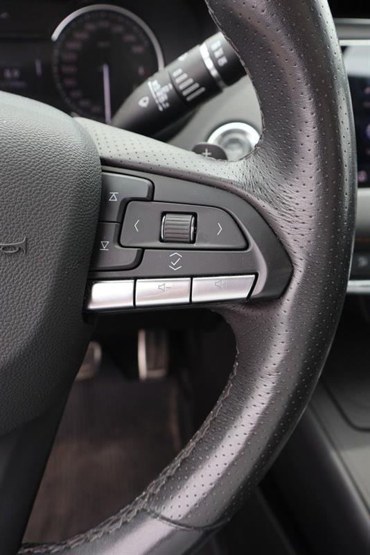 cadillac XT4 2023 - 13