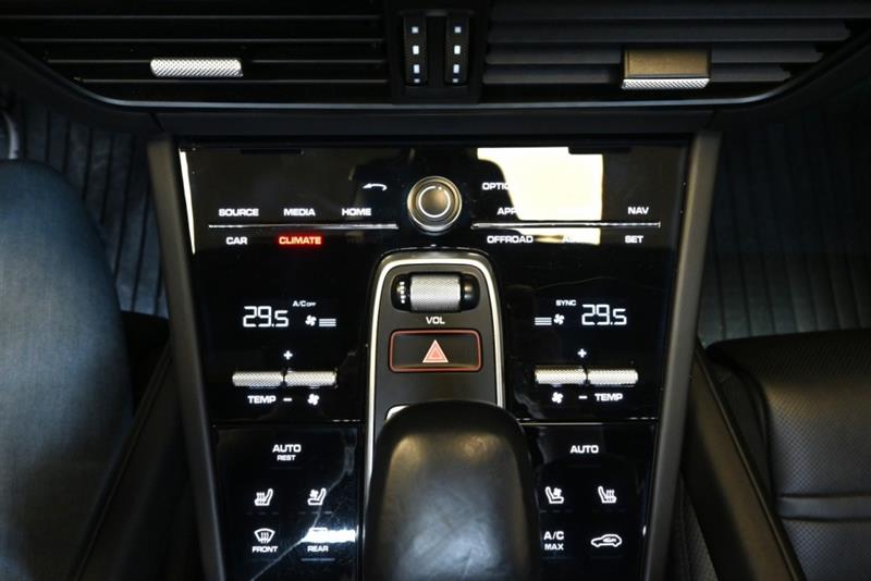 porsche Cayenne 2019 - 37