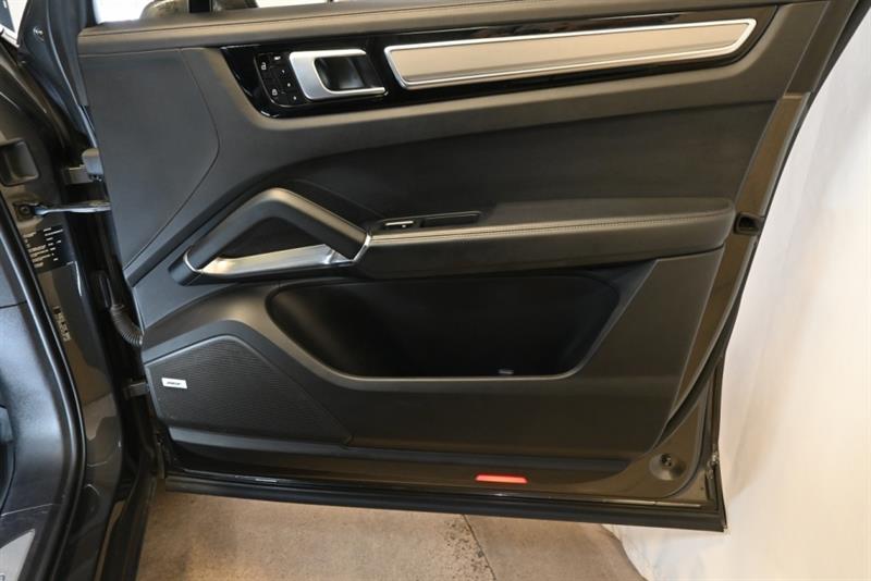 porsche Cayenne 2019 - 41