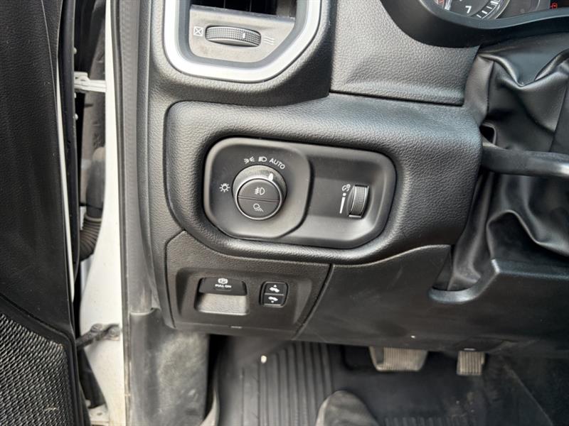 ram 1500 2022 - 16