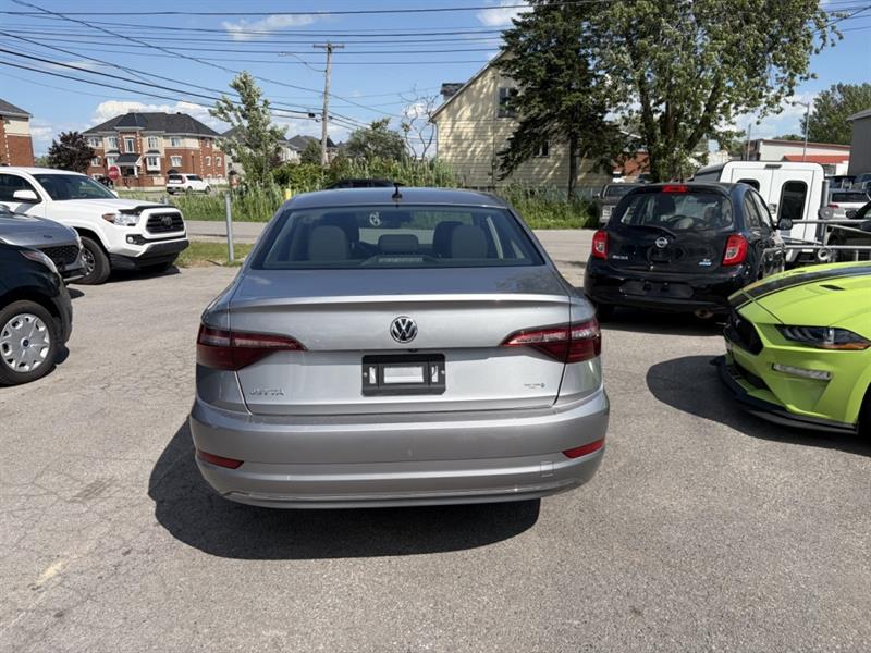 volkswagen Jetta 2021 - 3