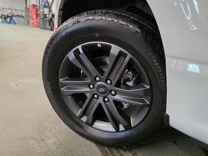 ford F-150 2023 - 17