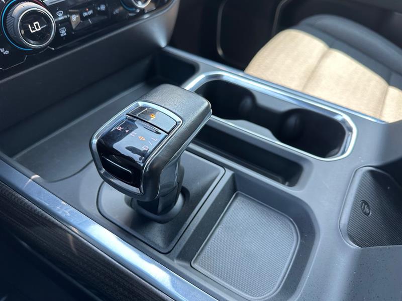 chevrolet Silverado 1500 2022 - 16