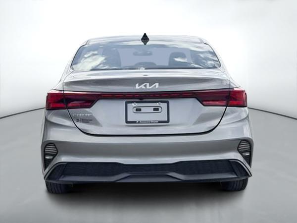 kia Forte 2023 - 4
