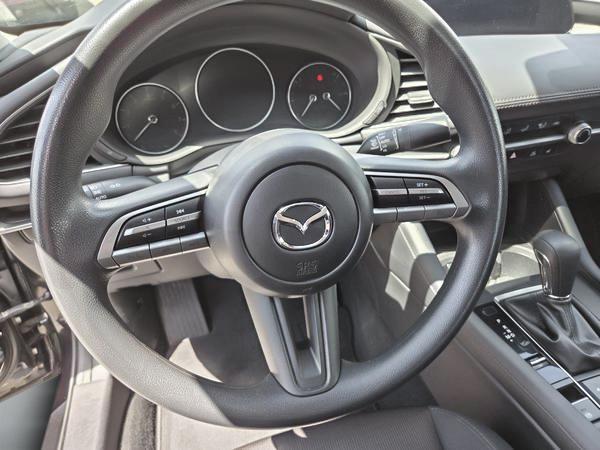 mazda Mazda3 2022 - 13