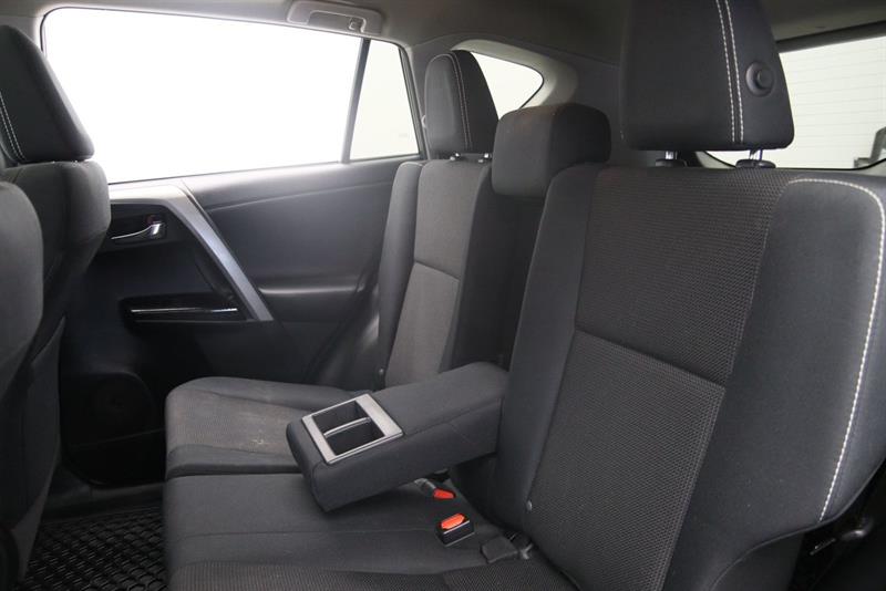toyota RAV4 2018 - 9