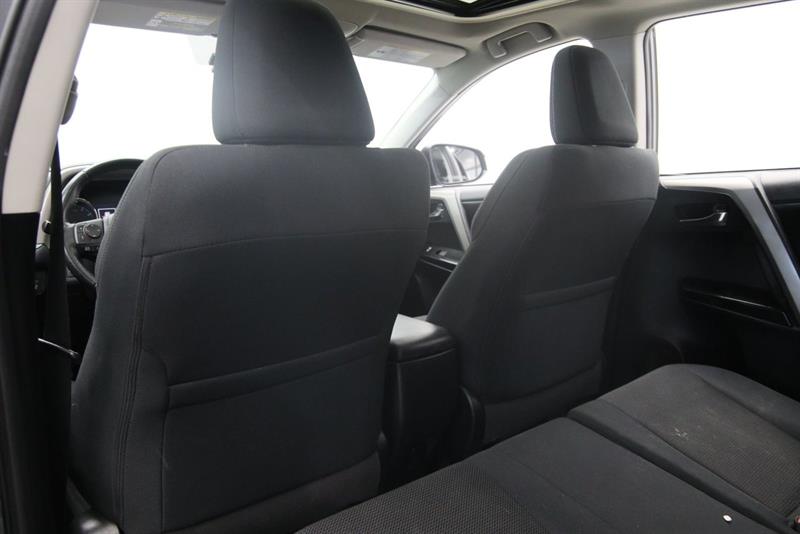 toyota RAV4 2018 - 10