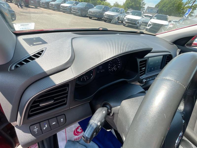 hyundai Elantra 2020 - 16