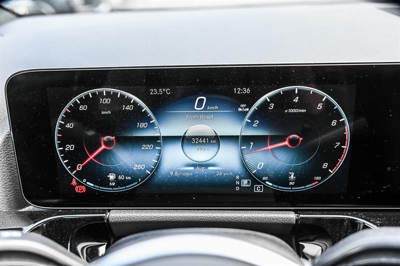mercedes-benz GLA250 2023 - 13