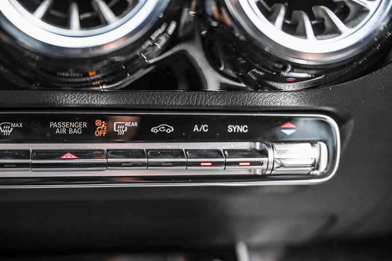 mercedes-benz GLA250 2023 - 16
