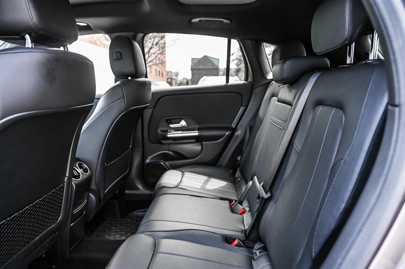 mercedes-benz GLA250 2023 - 17