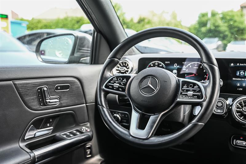 mercedes-benz GLA250 2023 - 19