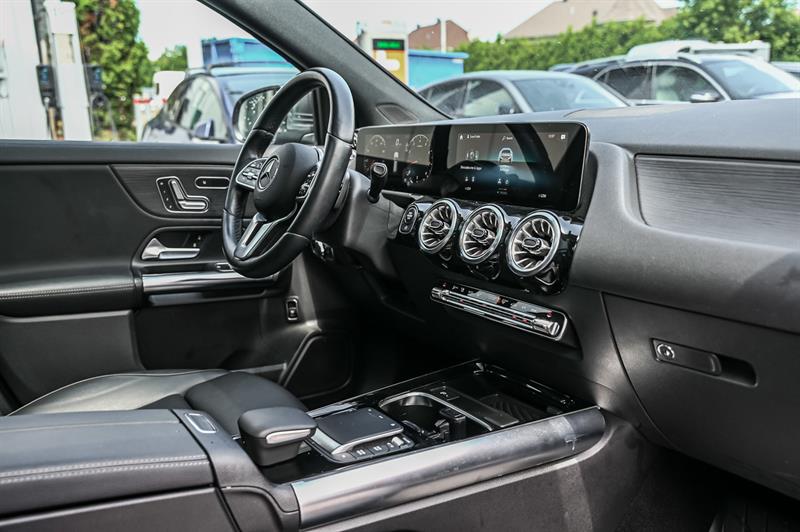 mercedes-benz GLA250 2023 - 21