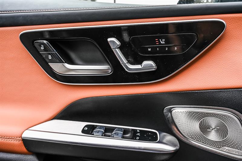mercedes-benz GLC300 2024 - 16
